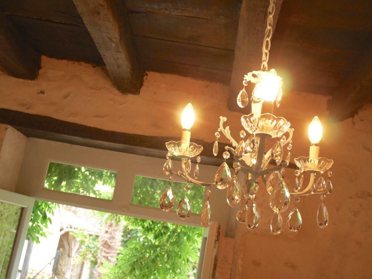 モンモリヨン L'Arbre D'Ange Bed & Breakfast エクステリア 写真